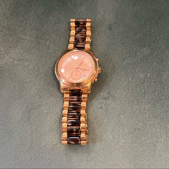 Michael Kors Watch - Picture 3 of 3